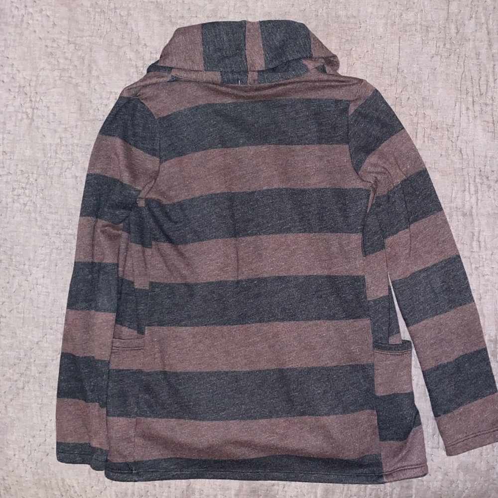 Splendid Cardigan Wrap - Picture 3 of 3